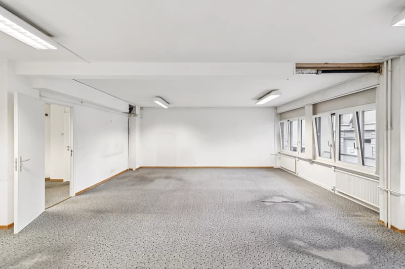 Local commercial d'env. 150.30 m2 au 1er étage (5)