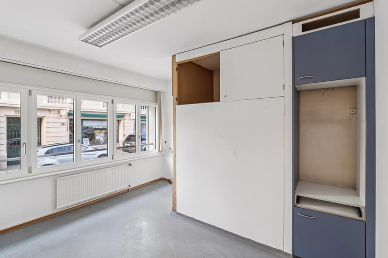 Local commercial d'env. 150.30 m2 au 1er étage (13)