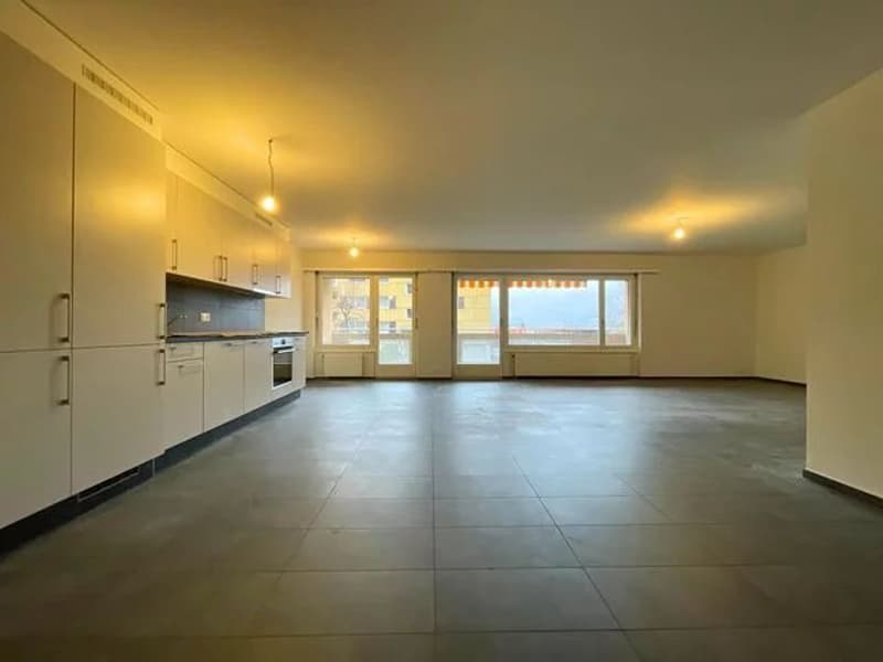 Appartement rénové de 3,5 pièces au 1er étage - 1er loyer offert (3)
