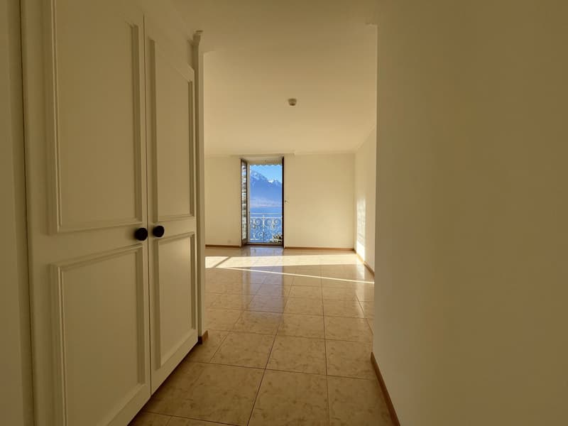 Appartement de 3.5 pièces au 4ème étage avec vue sur le lac. (7)