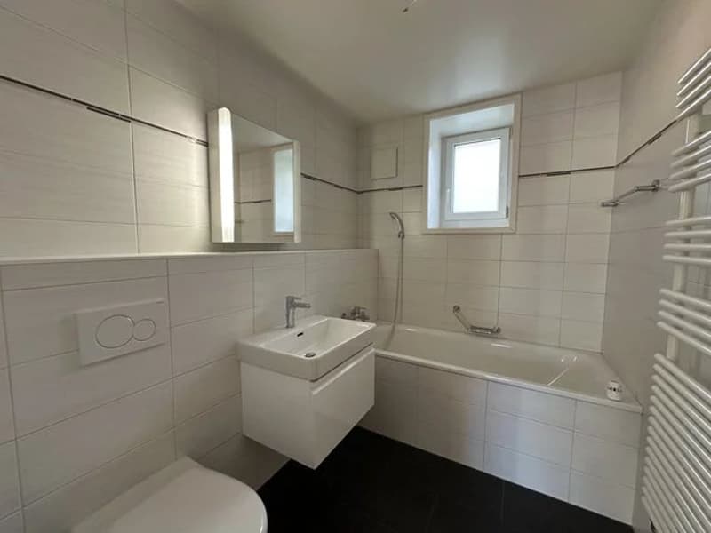 Appartement de 4.5 pièces, d'env. 85m2 au 2ème étage (8)
