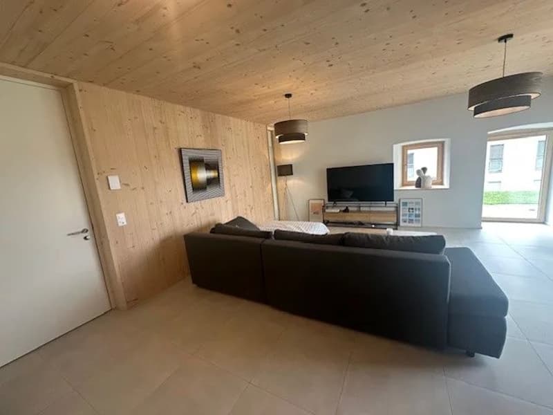 Superbe appartement de 4.5 pièces en duplex situé dans un immeuble entièrement rénové (2)