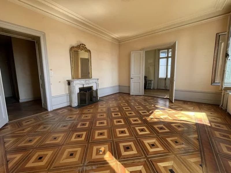 Appartement  de 4 pièces au rez-supérieur (2)