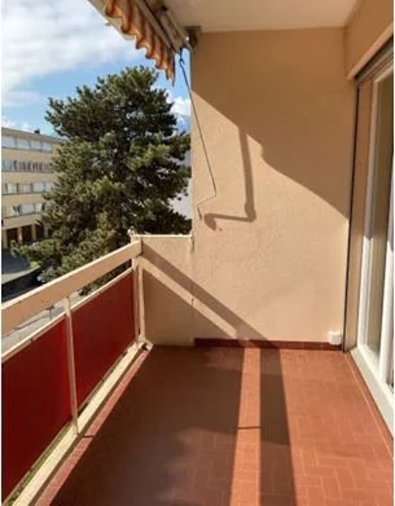 Appartement de 3 pièces au 2ème étage (5)