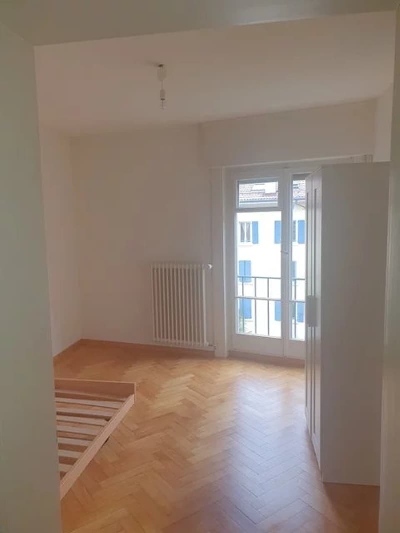 Appartement de 2,5 pièces au 3ème étage (2)