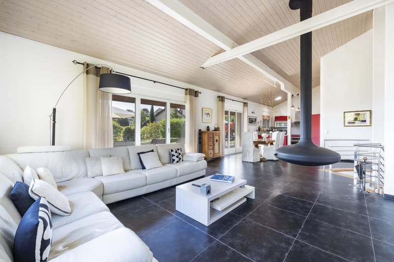 Superbe villa individuelle avec jolie vue lac (4)