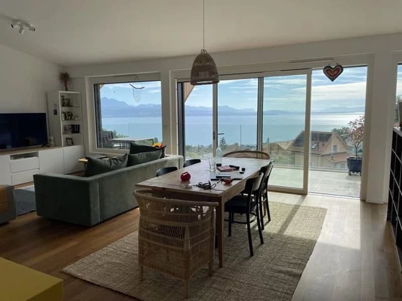 Magnifique appartement de 5.5 pièces au 1er étage avec vue lac et grand balcon de 47m2 (3)