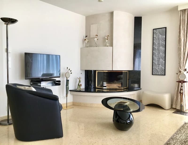 Appartement de 6.5 pièces en duplex et aux derniers étages d'un immeuble résidentiel (2)