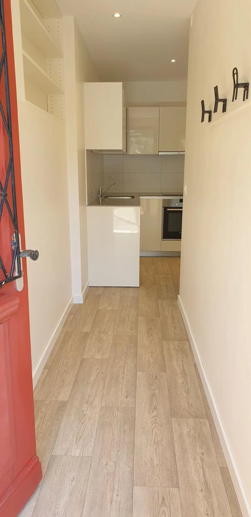 Appartement de 2 pièces au 1er étage entièrement rénové. (3)
