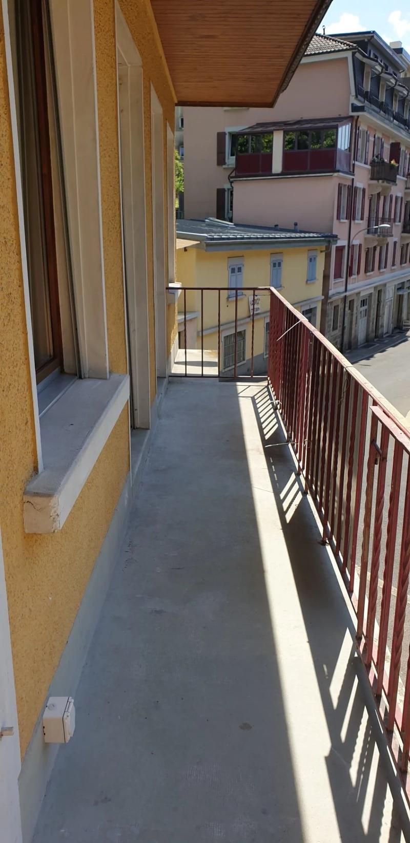Appartement de 2 pièces au 1er étage entièrement rénové. (2)