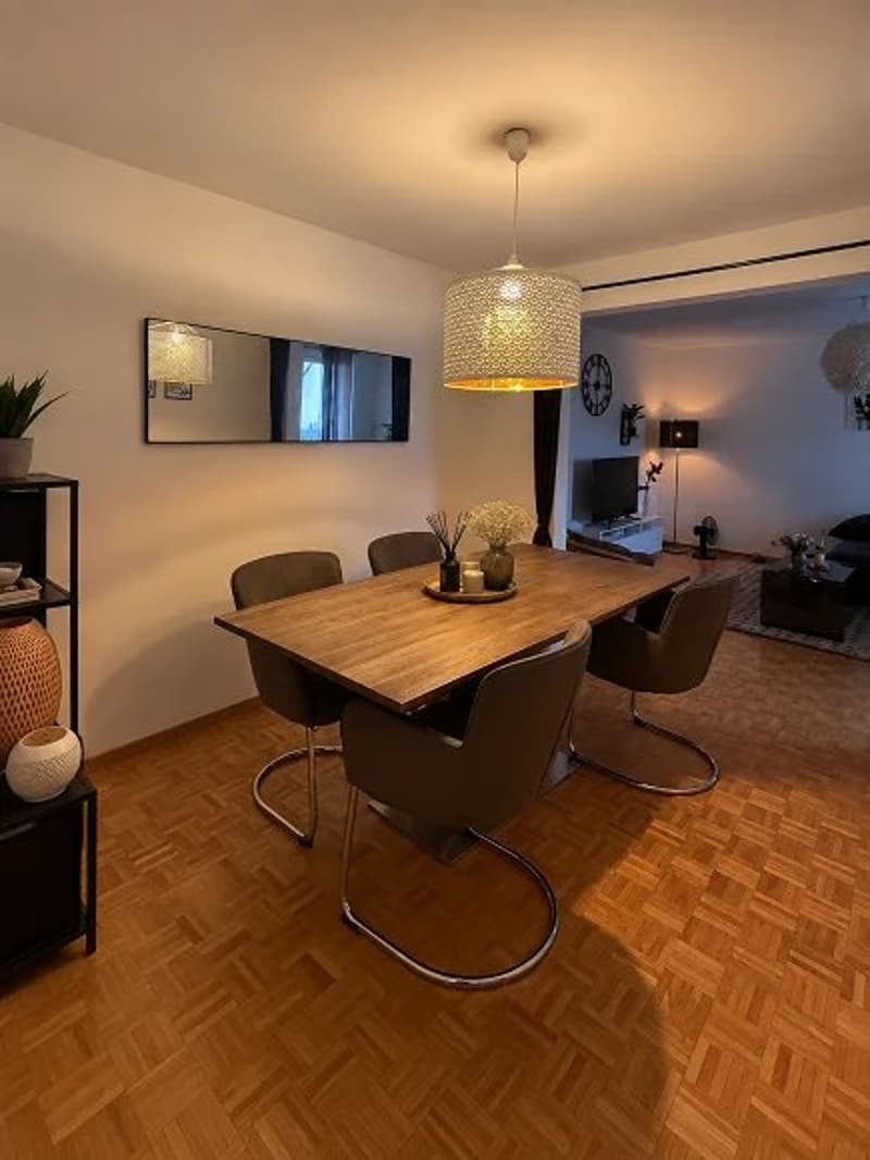 Appartement de 2.5 pièces au 3ème étage au coeur de Montreux (3)