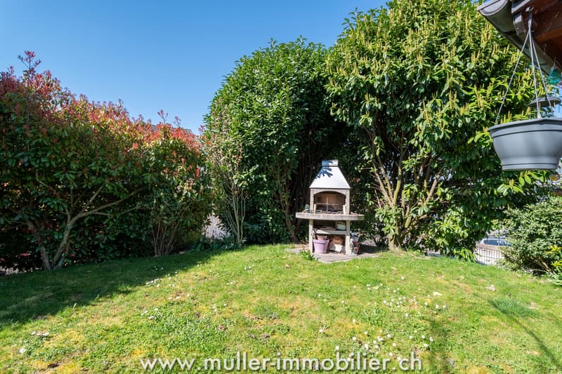 Superbe villa individuelle avec jardin à Ursy (9)