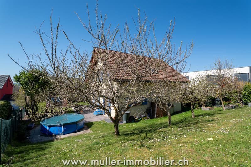 Superbe villa individuelle avec jardin à Ursy (10)