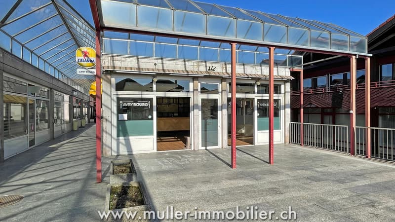 Local commercial pour restaurant ou activité similaire à Avry-Bourg (12)