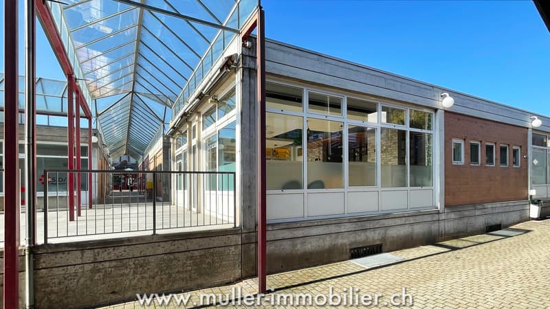 Local commercial pour restaurant ou activité similaire à Avry-Bourg (11)