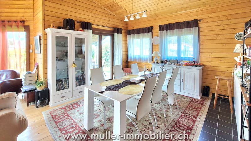 Villa en madrier à quelques pas de la lagune à Cheyres (8)