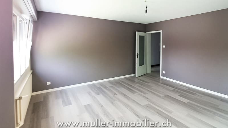 Appartement 3.5 pièces rénové avec balcon à Monthey (3)