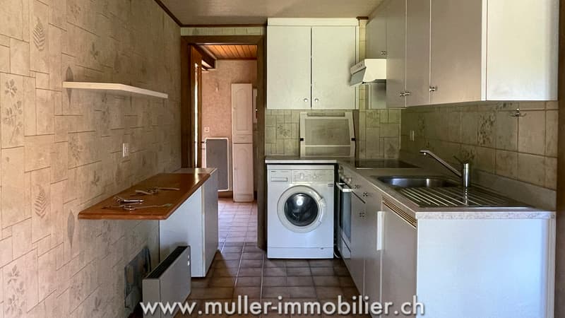 Charmante maison au milieu des prés, proche de Romont (6)