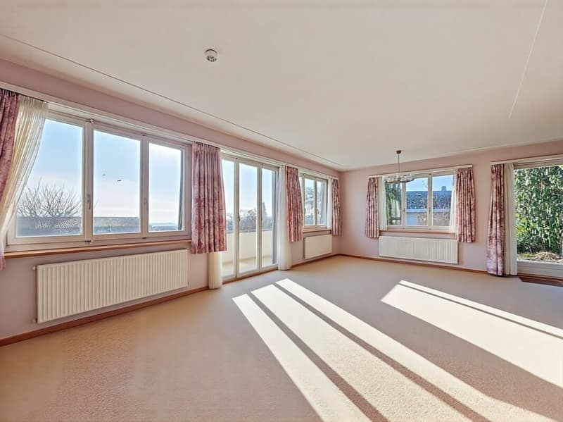 Villa mit 4.5 Zimmern im Stand (2)