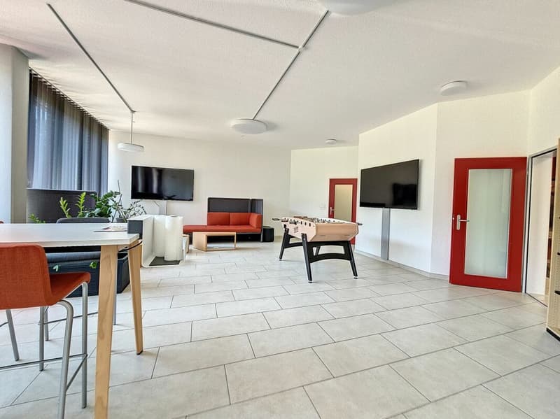 Bureaux équipés et modulable à souhait (6)