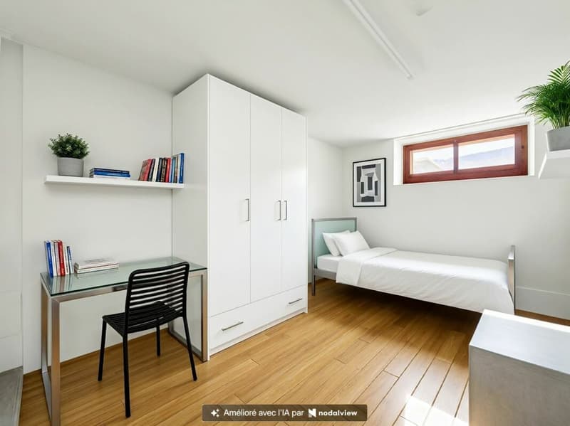 Idéalement située avec jardin et terrasse (17)