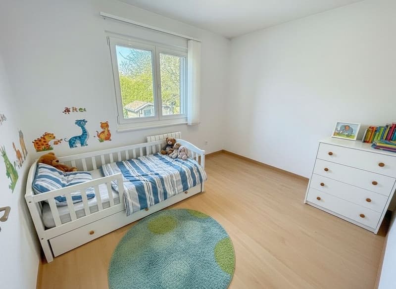 Maison individuelle de 6.5 pces ( 170 m2 ) +un apparemment de 3 pces de 61m2 , piscine et grand jardin - à 10 min de Lausanne (7)