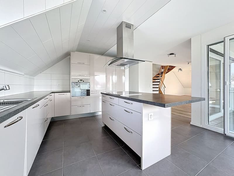 Duplex 4.5 pièces au dernier étage avec vue spectaculaire sur le Léman, les Alpes et les vignobles (3)