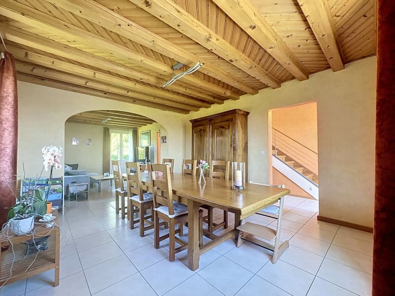 Coup de coeur assuré - Maison familiale lumineuse avec corps de ferme, grand terrain & multiples possibilités (2)