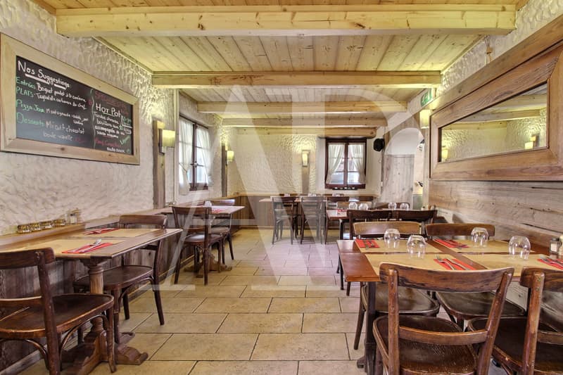 Restaurant avec chambres d'hôtes ski-in-out aux Crosets (5)