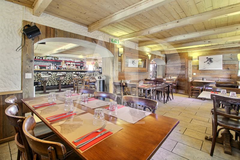 Restaurant avec chambres d'hôtes ski-in-out aux Crosets (6)