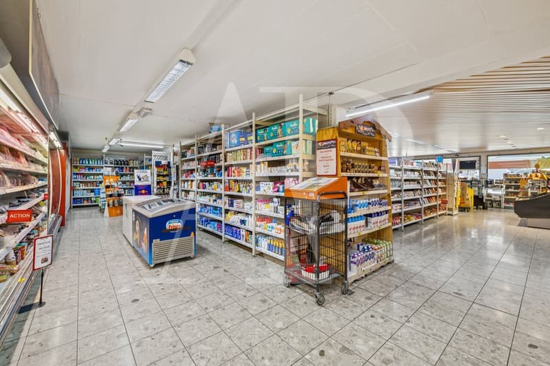 Opportunité commerciale au coeur de Champéry (13)
