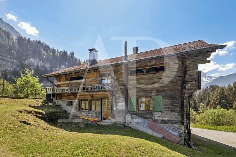 Chalet du XVIIIe Siècle à vendre à Champéry (3)