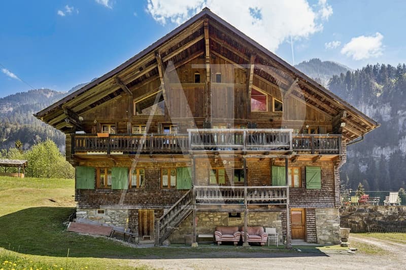Chalet du XVIIIe Siècle à vendre à Champéry (6)