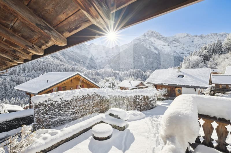 Chalet exceptionnel à vendre à Champéry (1)