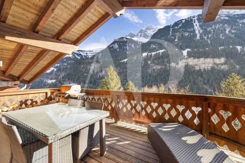 Attique alpin-chic d'exception au coeur de Champéry (8)