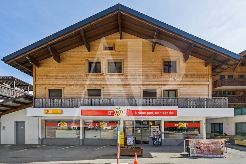 Opportunité commerciale au coeur de Champéry (1)