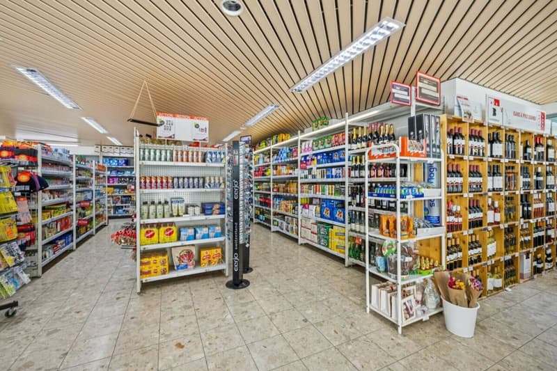 Local Commercial (6)