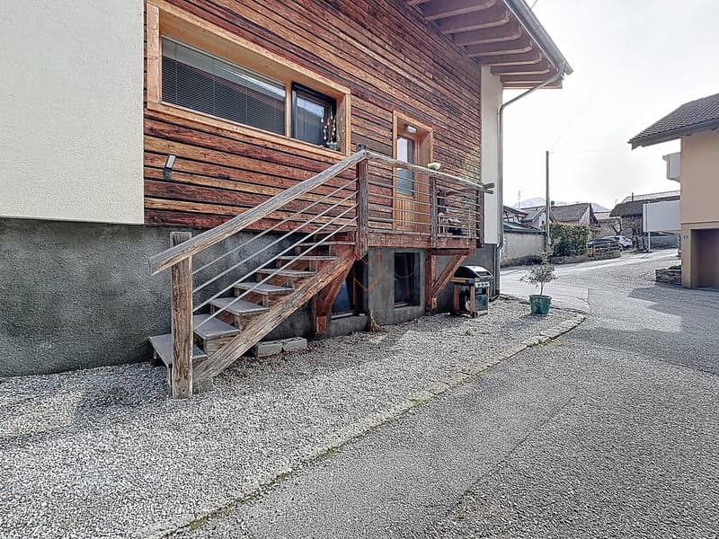 Somptueuse grange rénovée de 2 appartements à Savièse (11)
