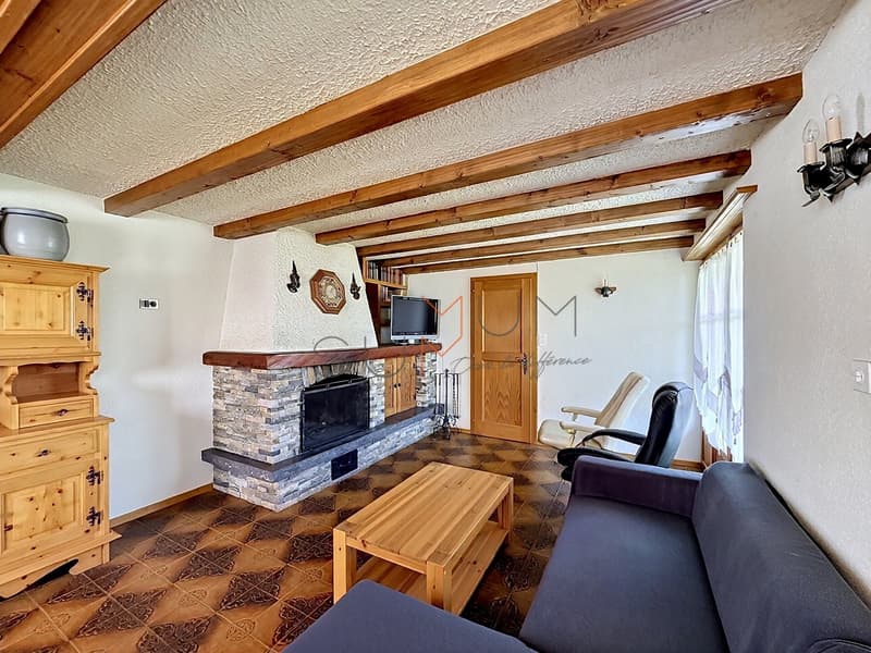 Mayens-de-Chamoson Chalet authentique sur grande parcelle (3)
