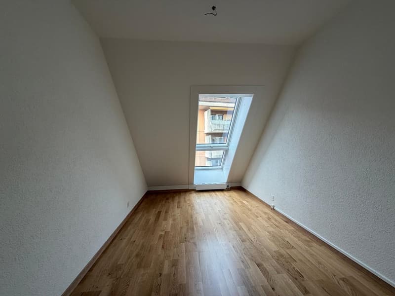 Spacieux appartement de 4.5 pièces au 15ème étage – La Chaux-de-Fonds (7)