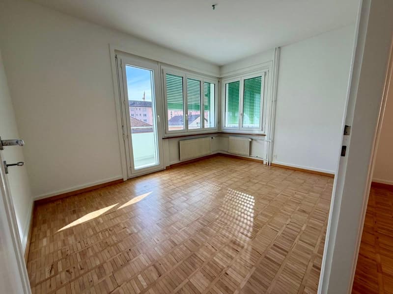 Ravissant appartement de 3 pièces avec un balcon (1)