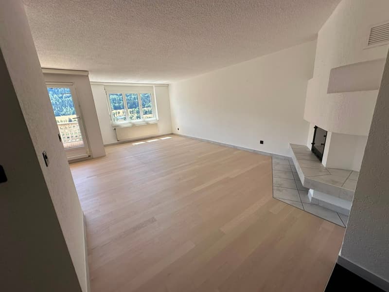 Spacieux appartement de 5.5 pièces avec terrasse à Saint-Imier (3)