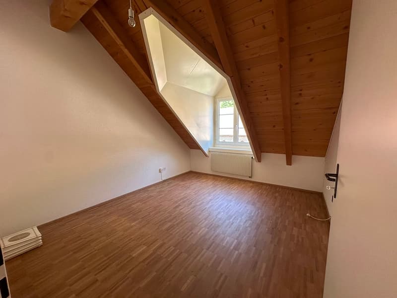 Spacieux appartement de 5.5 pièces avec terrasse à Saint-Imier (1)