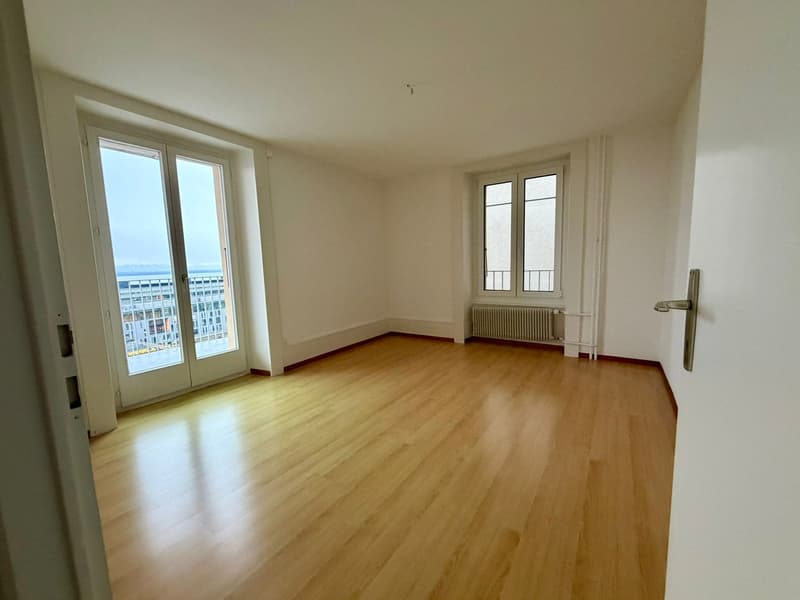 Appartement 3 pièces lumineux avec balcon à Neuchâtel (2)