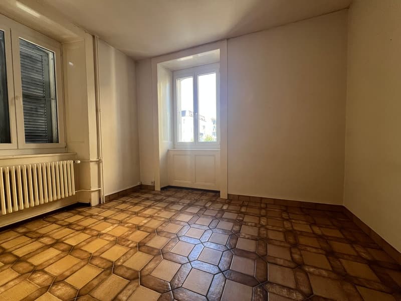 Charmant appartement de 4 pièces au rez-de-chaussée surélevé à La Chaux-de-Fonds (9)