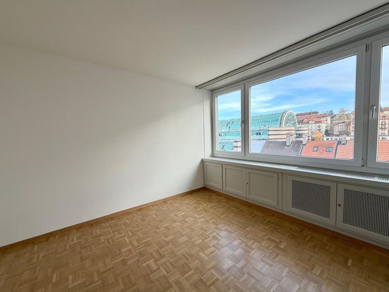 Bel appartement de 5 pièces avec un balcon (6)