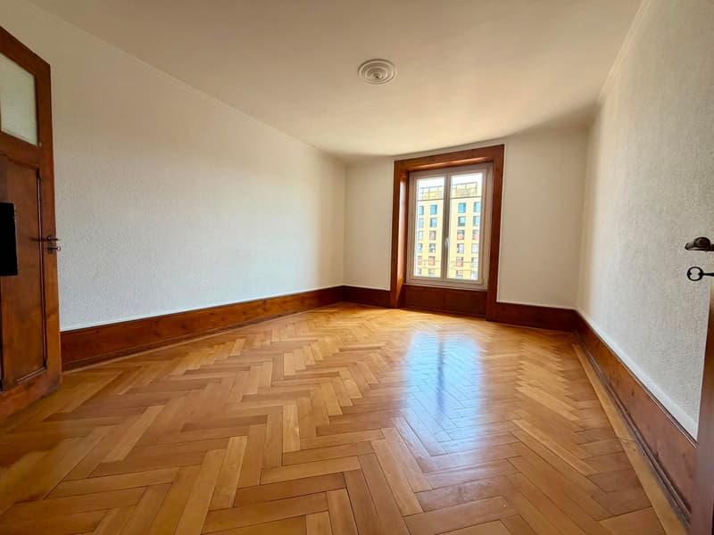 Appartement lumineux de 3 pièces avec balcon à La Chaux-de-Fonds (1)