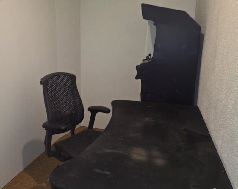 Charmant appartement de 2.5 pièces à La Chaux-de-Fonds (8)
