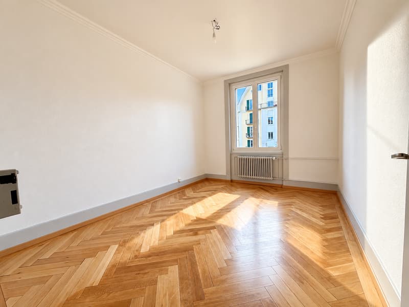 Charmant appartement de 3 pièces à proximité du centre-ville (3)