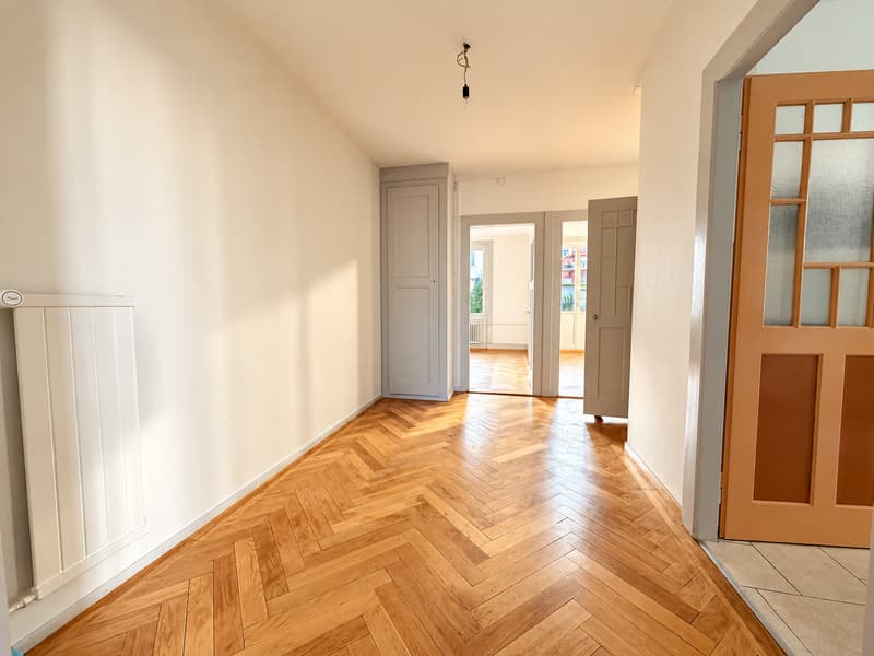 Charmant appartement de 3 pièces à proximité du centre-ville (4)